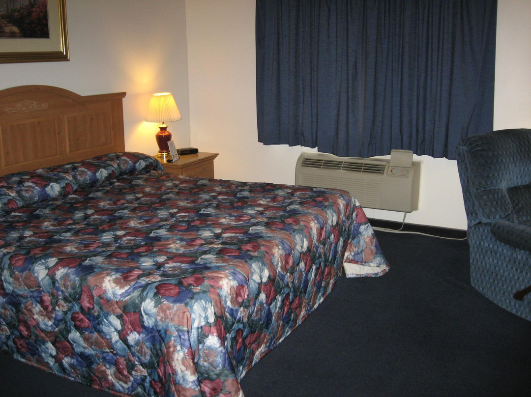 Glacier Gateway Plaza