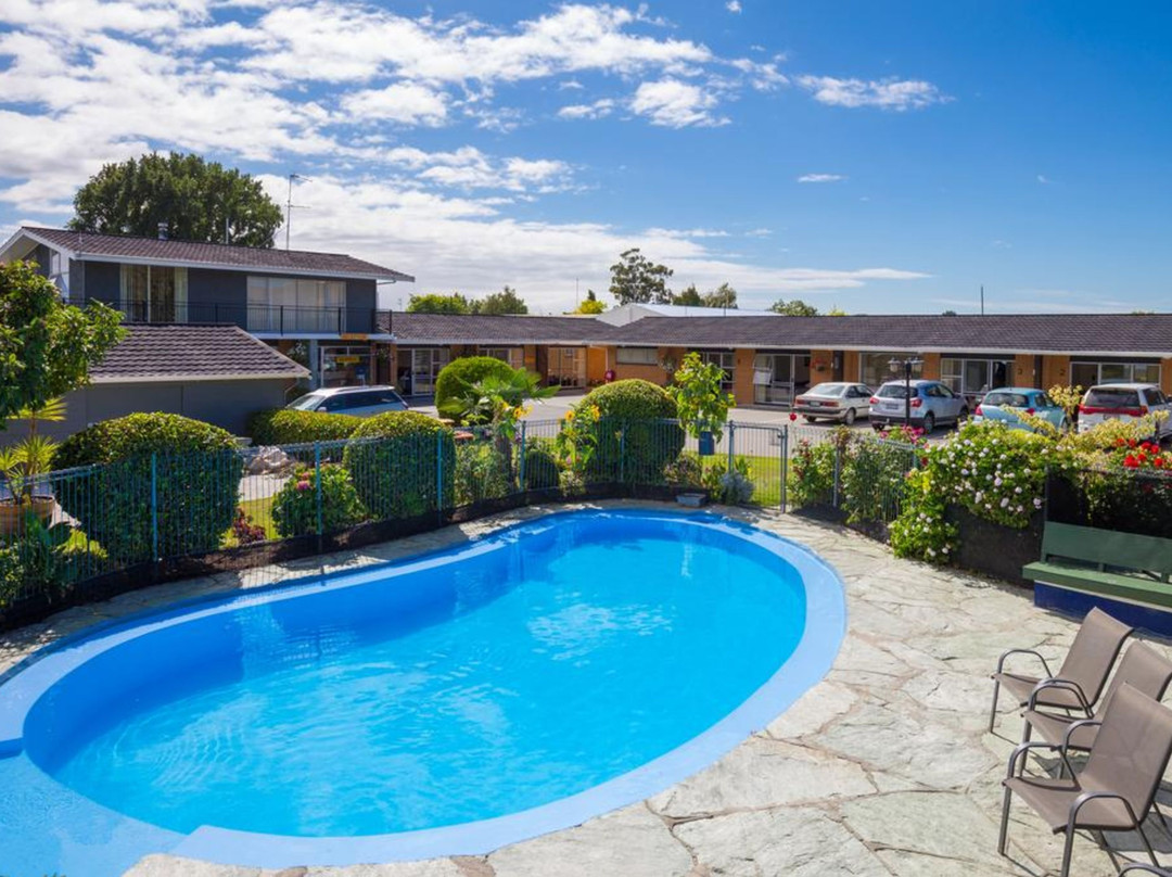 Middle Park Motel