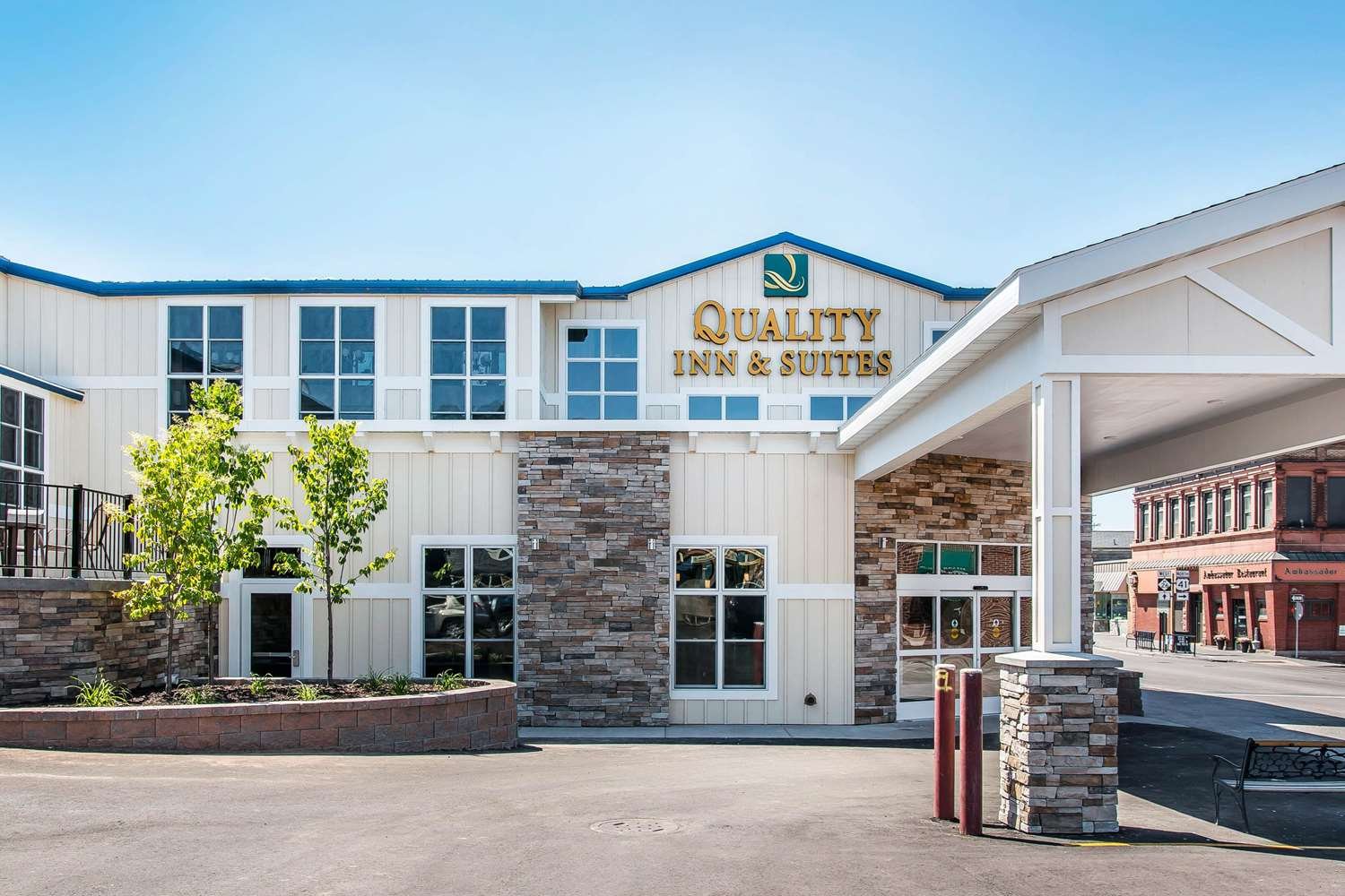 Quality Inn & Suites-官方