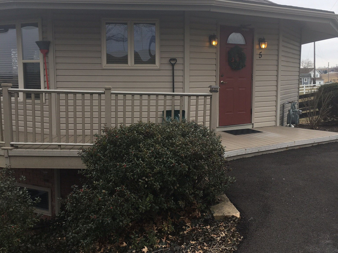 Millersburg酒店住宿-Holmes With A View