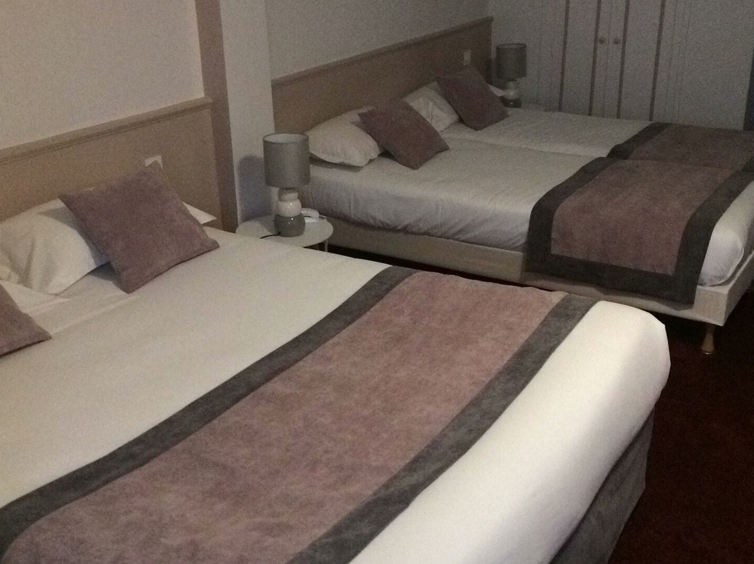 Chateauroux酒店住宿-Logis Hôtel le Continental