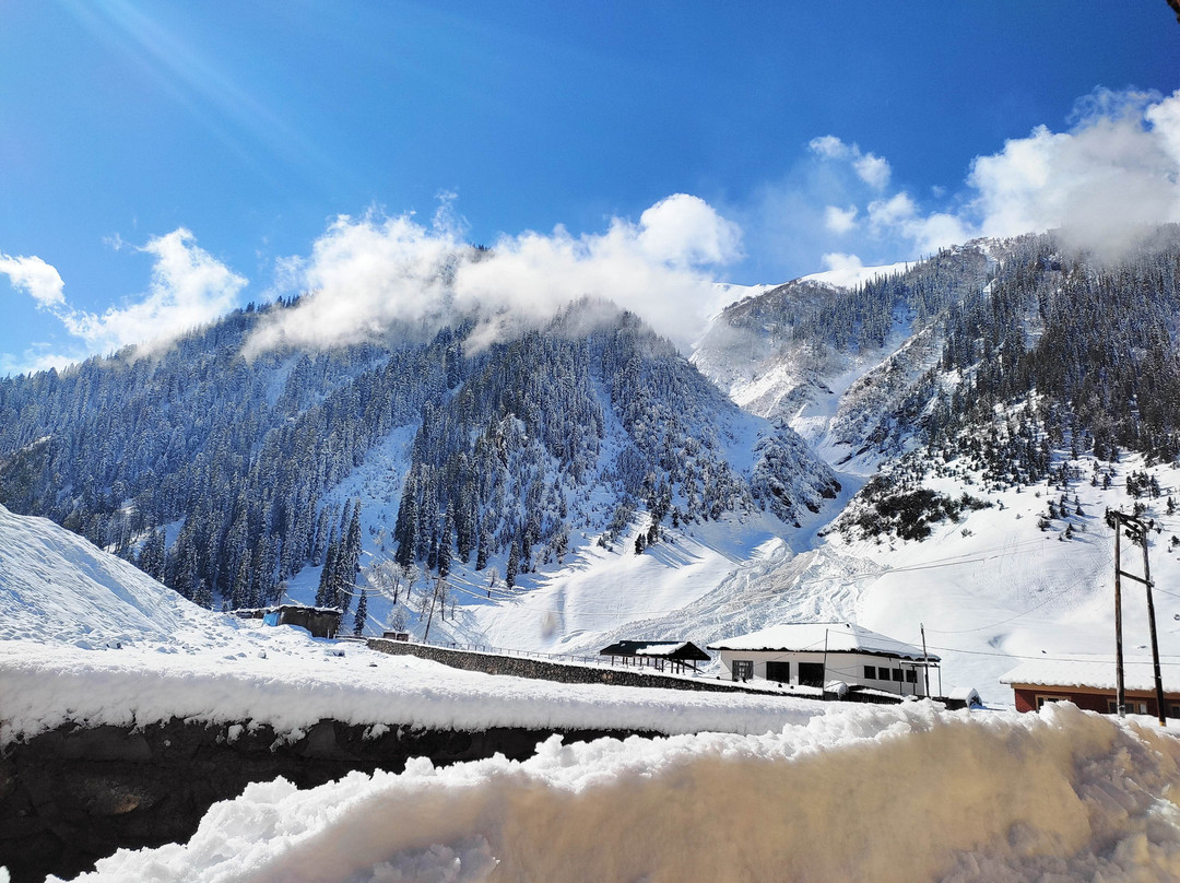 Sonamarg Snow View
