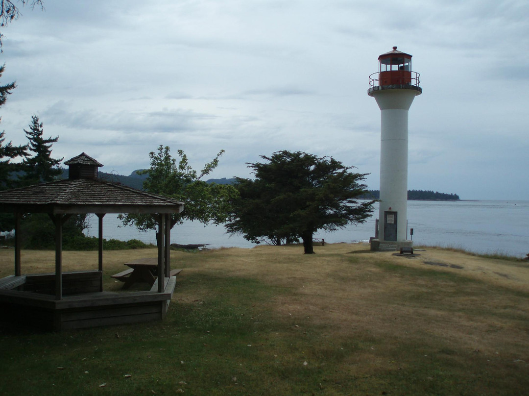 Mayne Island旅游景点-Active Pass Lighthouse