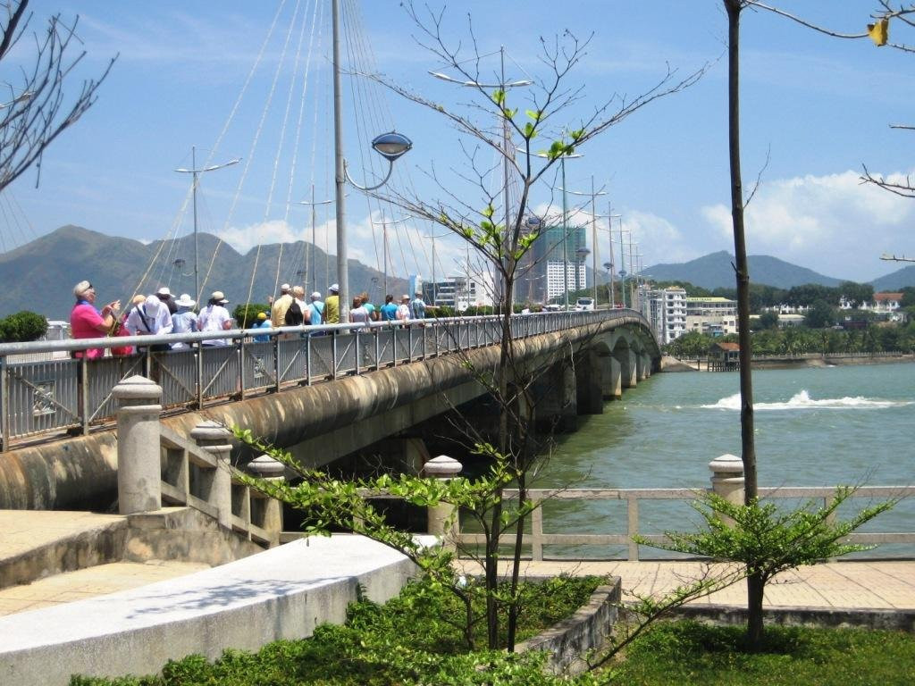 Tran Phu Bridge景点图片
