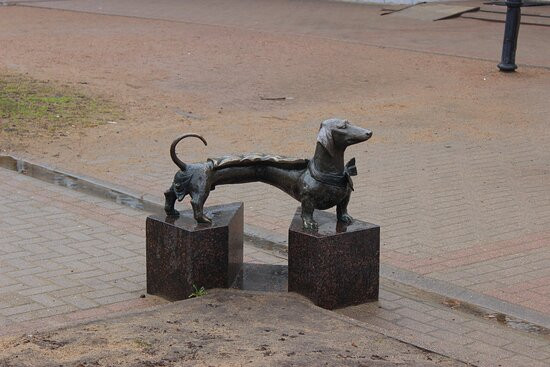 Sculpture-Bench Taksa景点图片