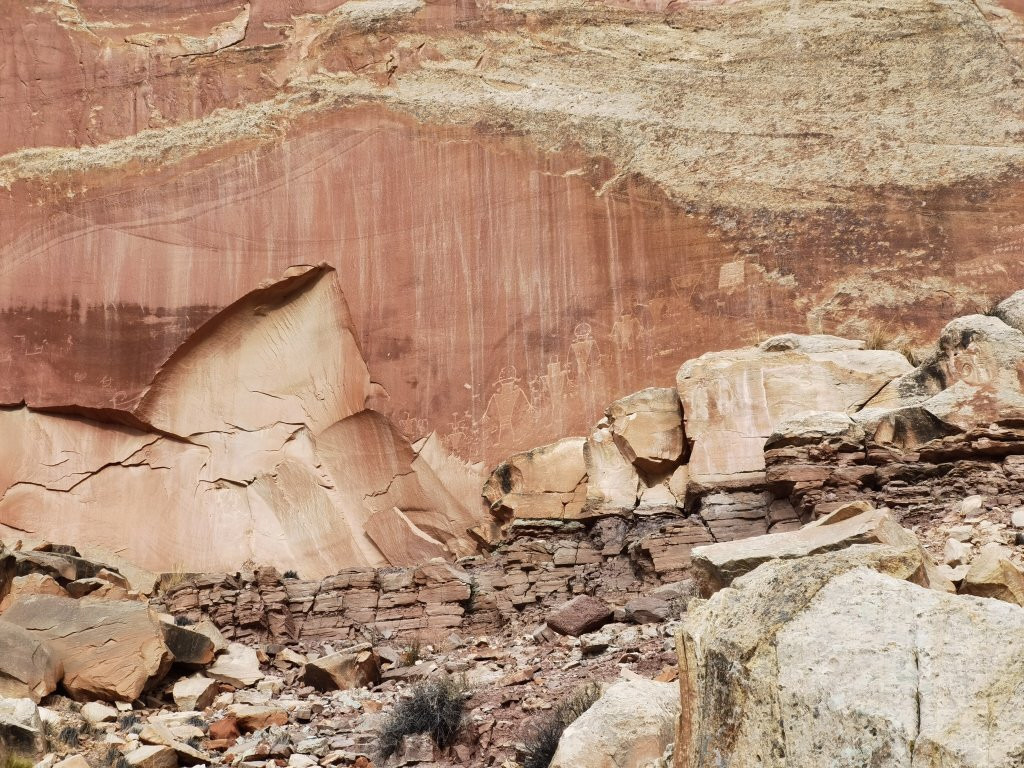 Fremont Petroglyphs-圆顶礁国家公园必去景点
