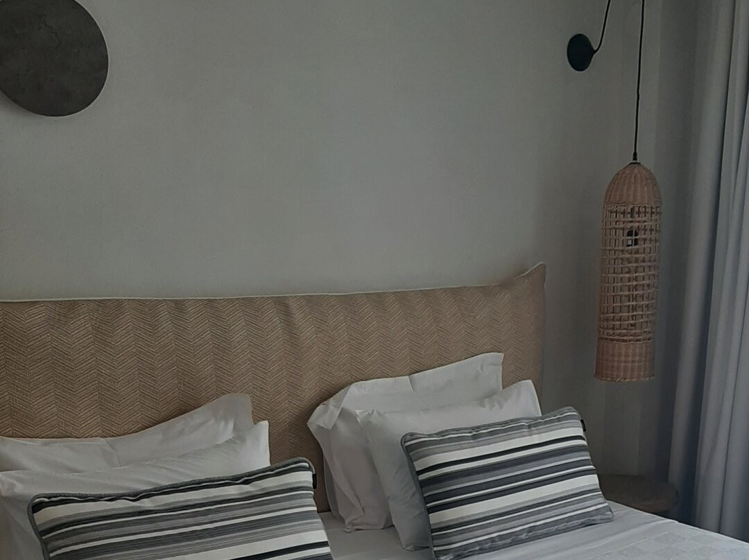 Mirablue Luxury Residences