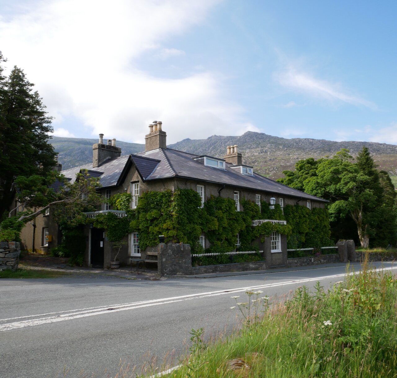 Pen Y Gwryd Hotel-浴室