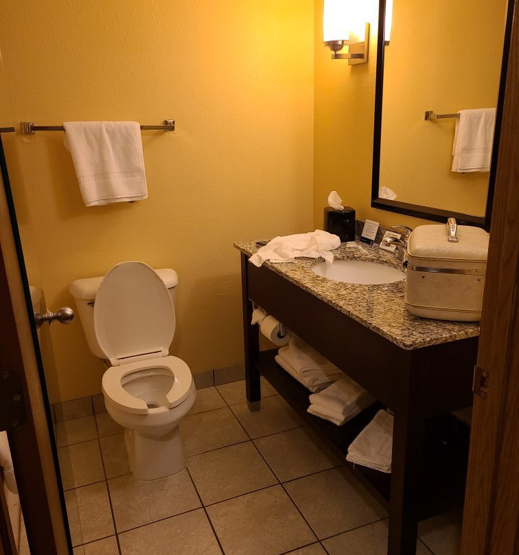 Quality Inn & Suites Conference Center Bellville主图