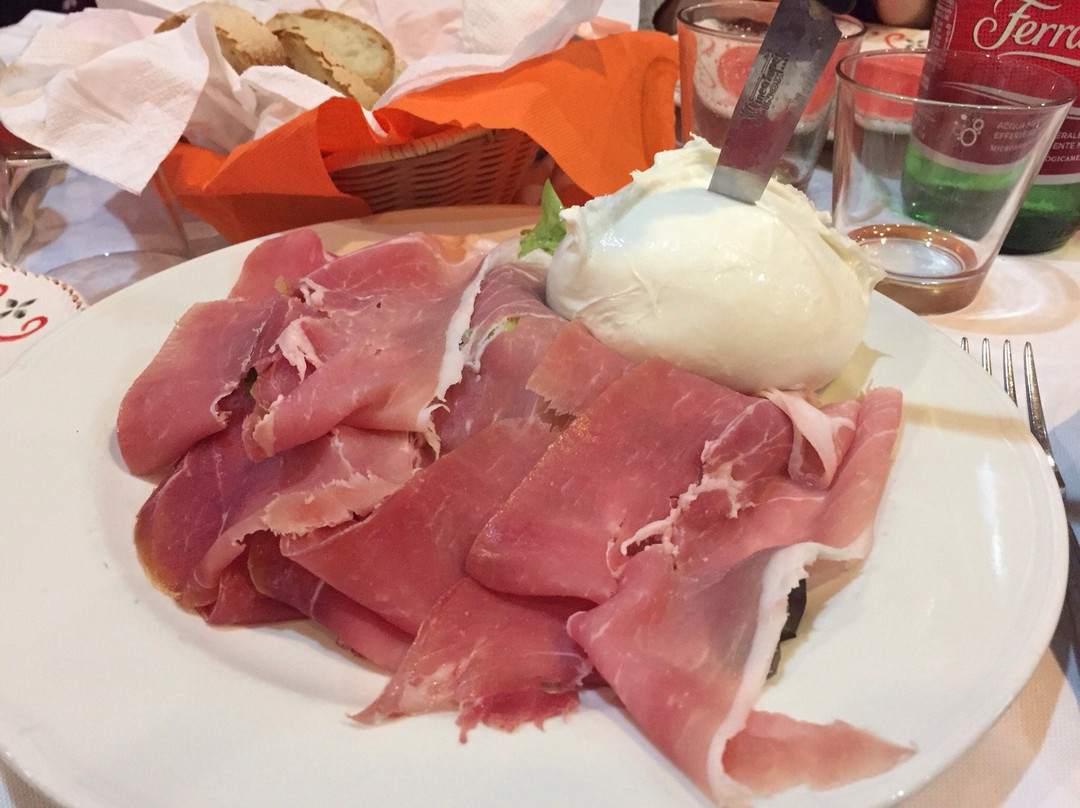 Piazzolla Di Nola Ristorante Pane E Pomodoro主图