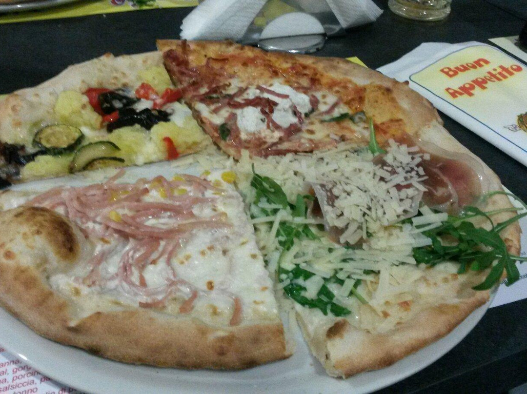 Capezzano Inferiore餐馆和美食-I Due Gioielli