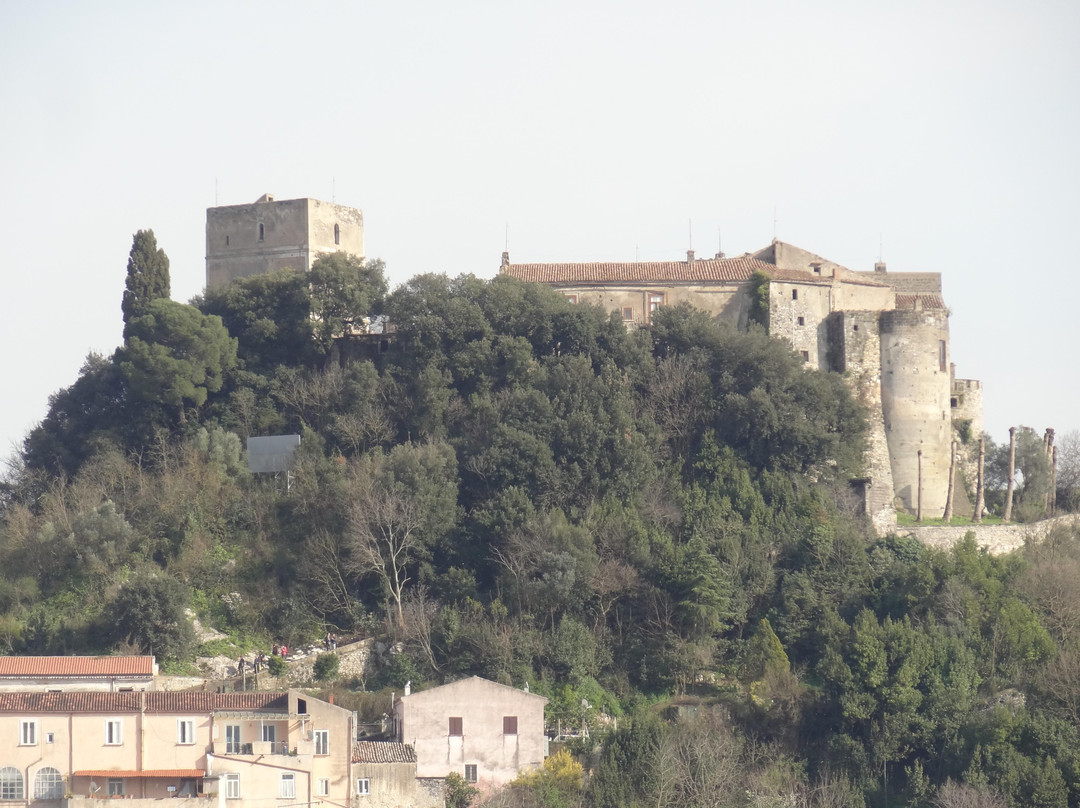 Castello Longobardo景点图片