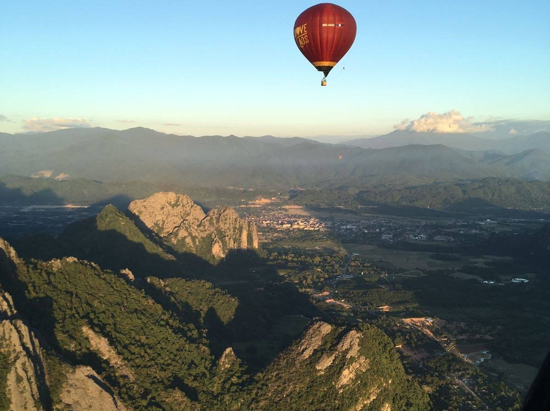 Above Laos Ballooning Adventures-旺阳必去景点