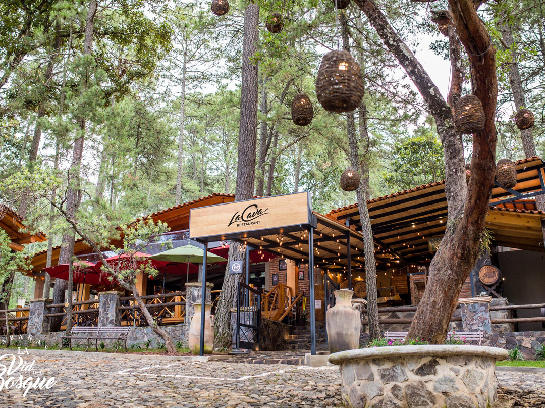 Tapalpa餐馆和美食-La Cava Restaurant