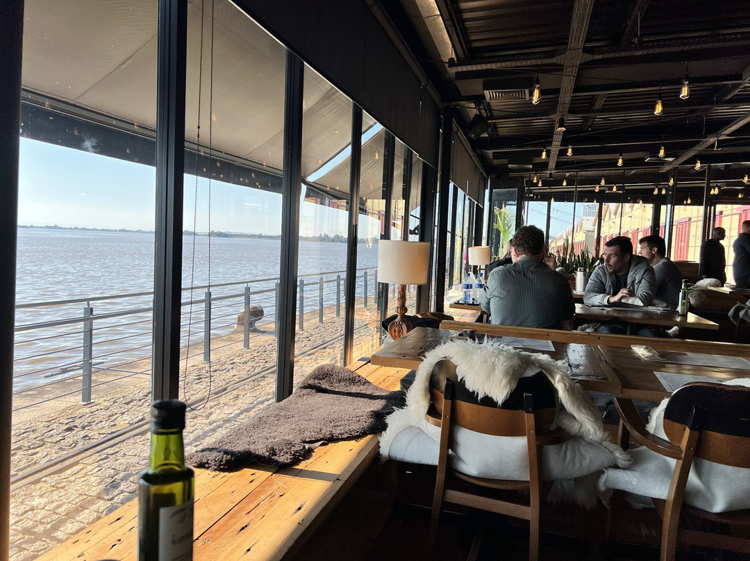 20barra9 Cais Embarcadero