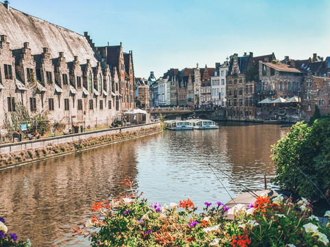 Ghent Scavenger Hunt and Highlights Self Guided Tour