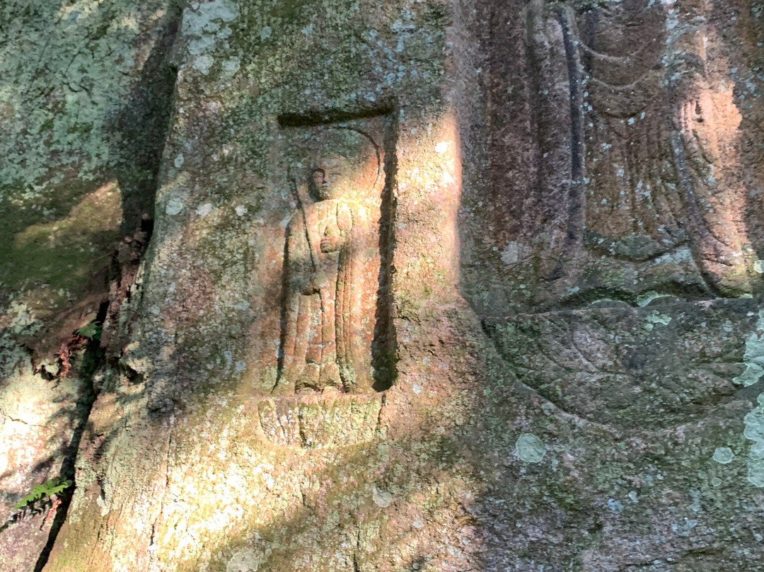Stone Buddha of Ataya景点图片