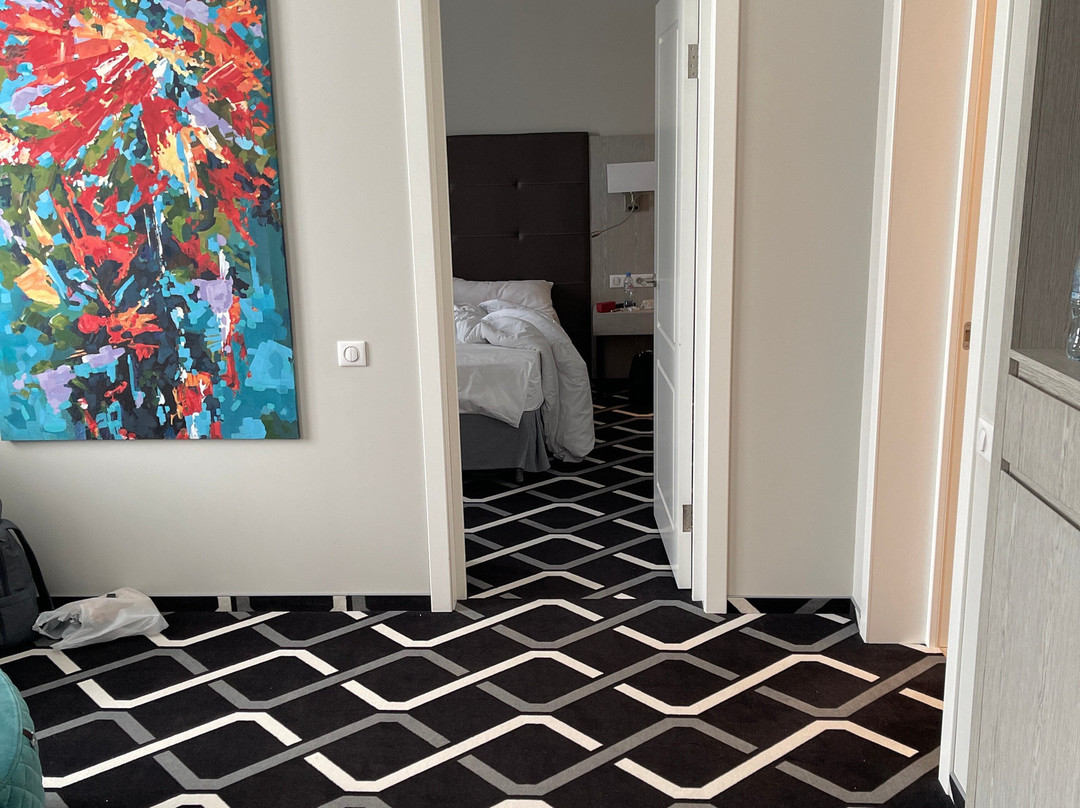 Ostrovskiy Hotel主图