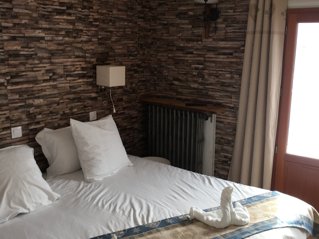 Le Chastellares Hotel主图