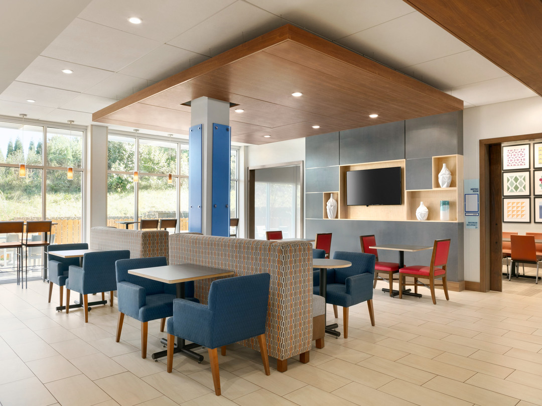 Holiday Inn Express & Suites Salisbury By IHG主图