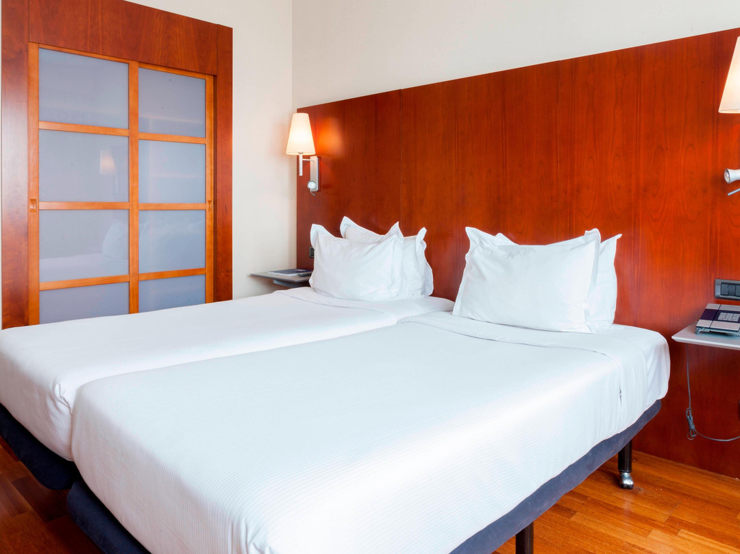 阿尔卡拉德埃纳雷斯万豪AC酒店主图