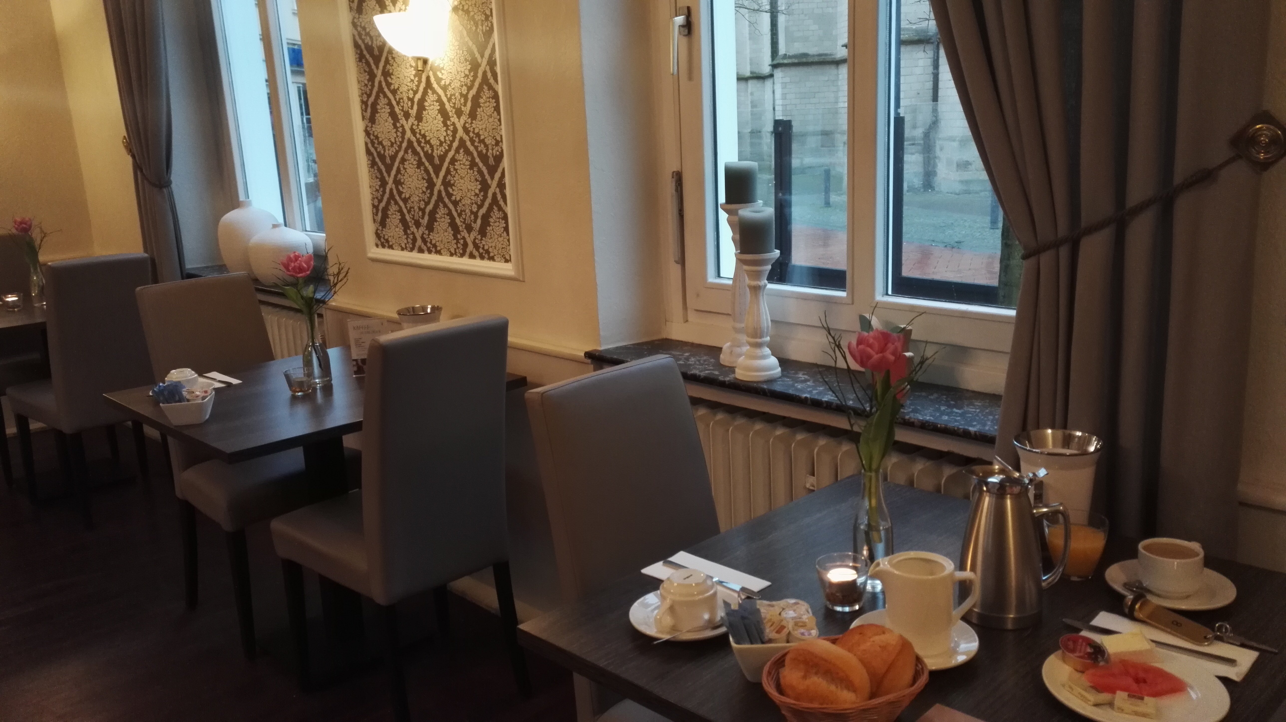 Dom Hotel Gescher-餐饮