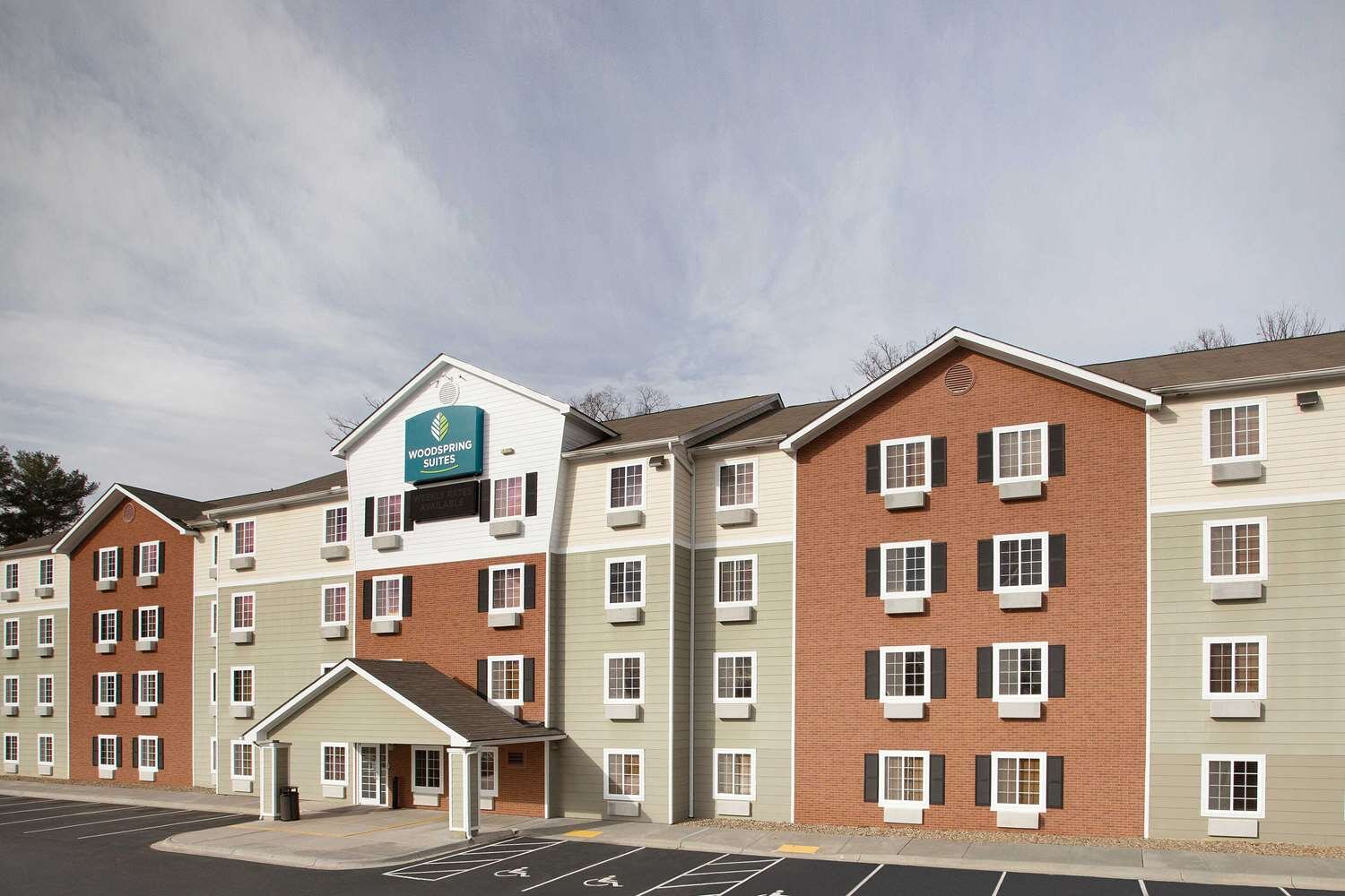 WoodSpring Suites Asheville-官方