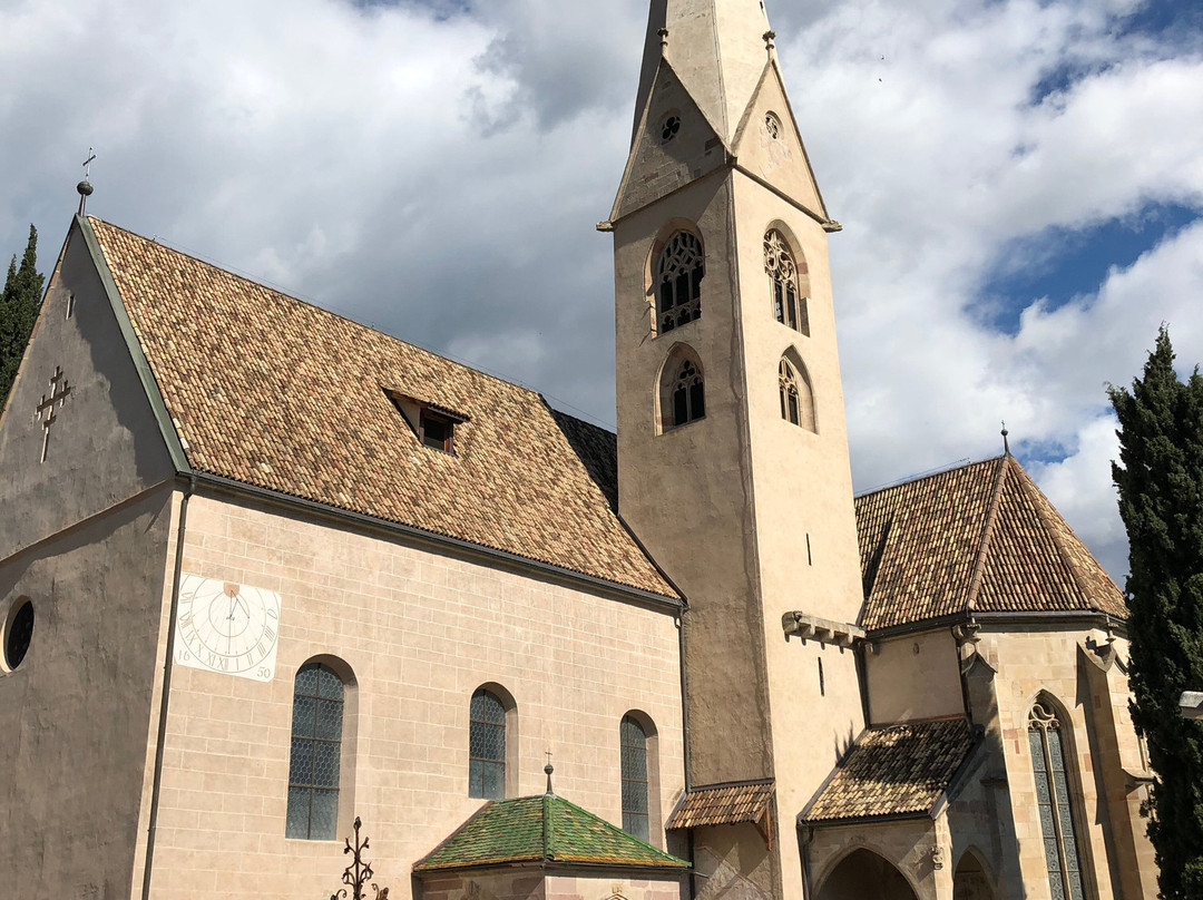 Alte Grieser Pfarrkirche mit dem Altar von Michael Pacher景点图片