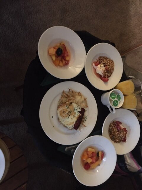 熊及野牛乡村酒店主图