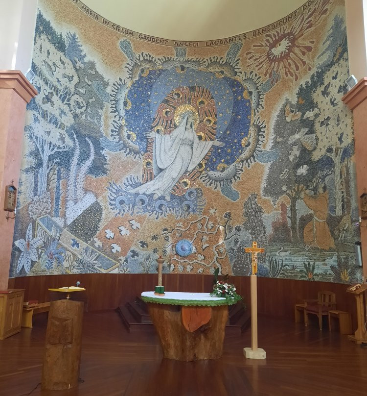 Chiesa dei Santi Roberto e Biagio-Camigliatello Silano必去景点