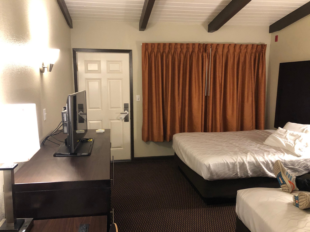 Thunderbird Lodge主图