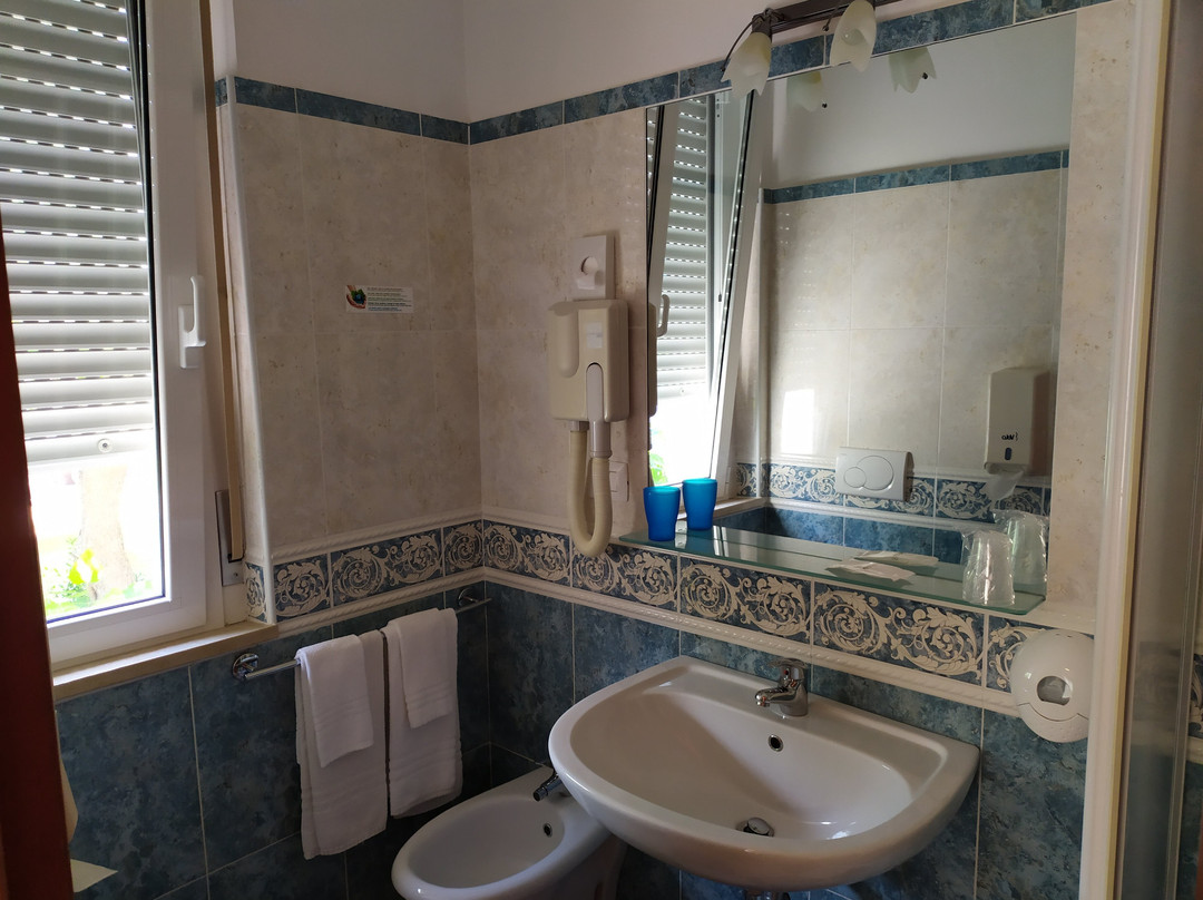 Hotel Ambassador主图