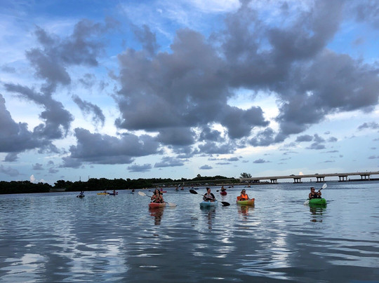 Sandy Feet Kayak Rental-帕姆港必去景点