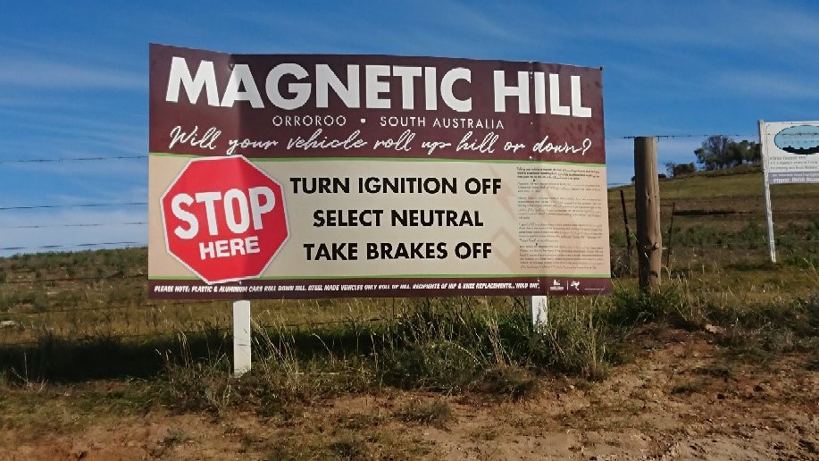 Magnetic Hill-Peterborough必去景点