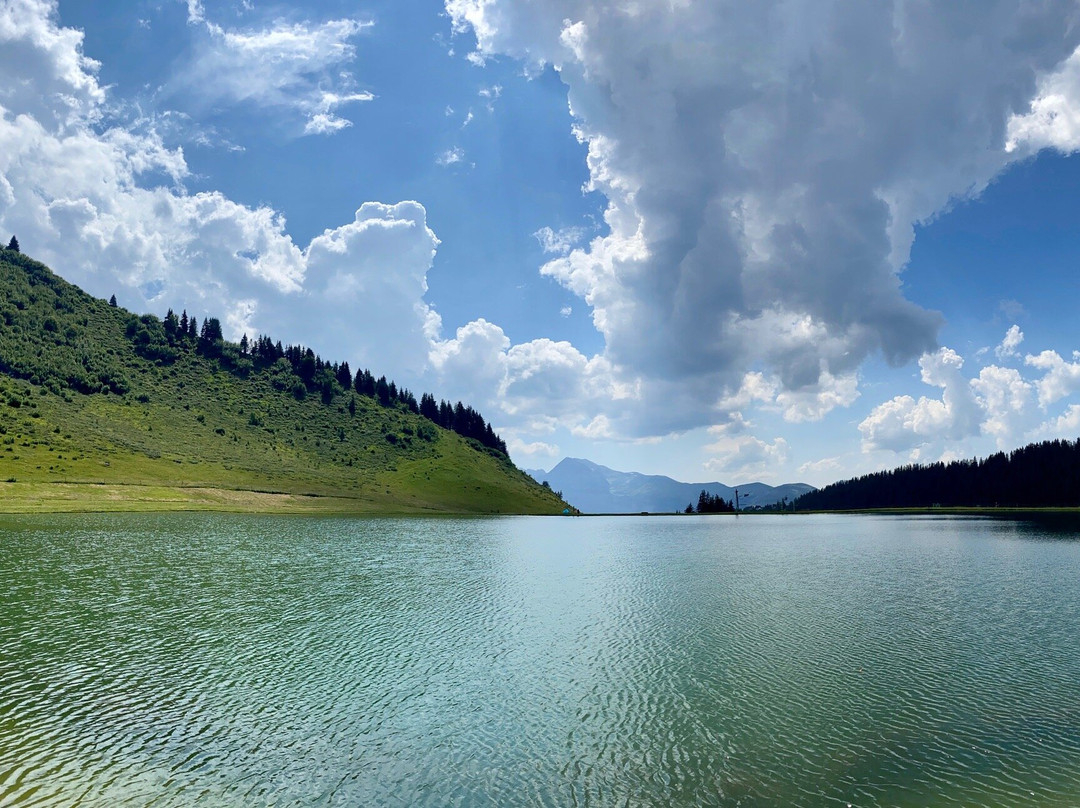 Lac de l'Airon景点图片