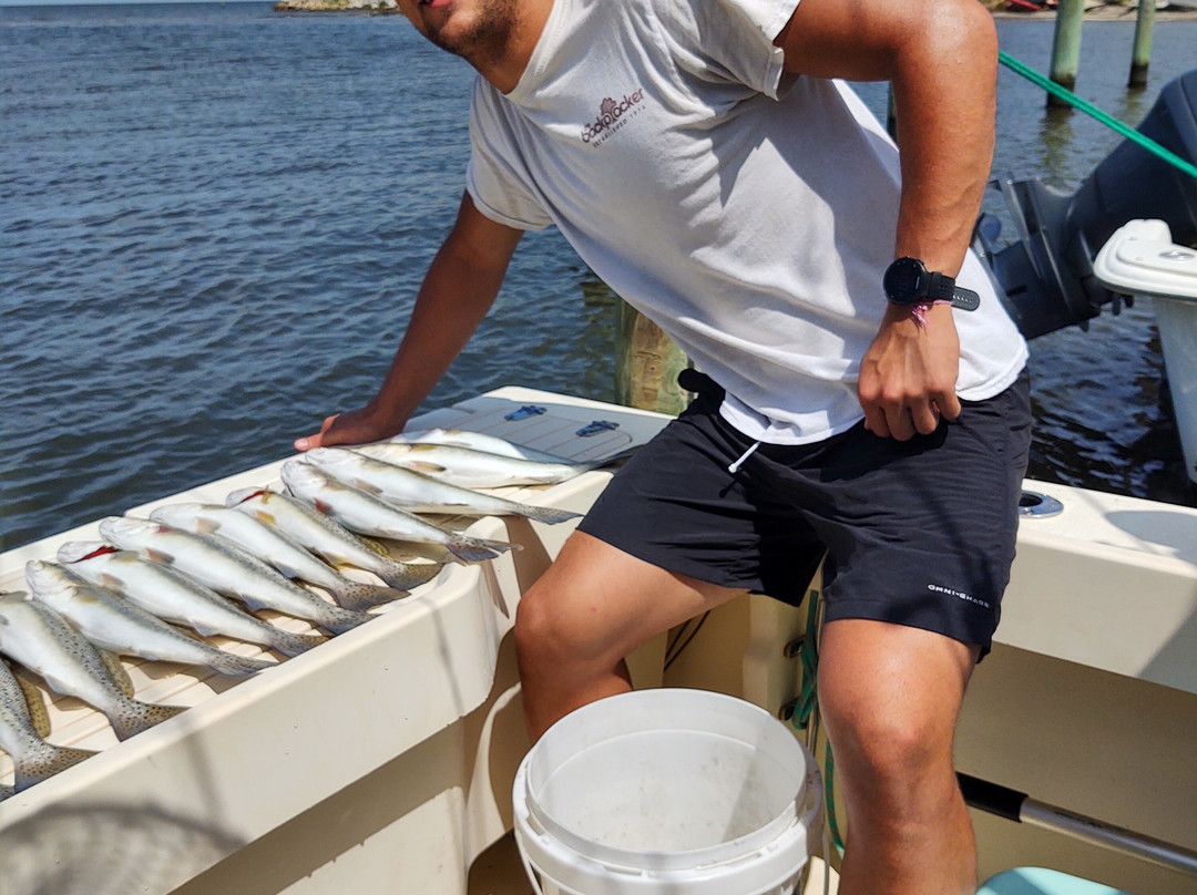 Tightlinez Charters景点图片