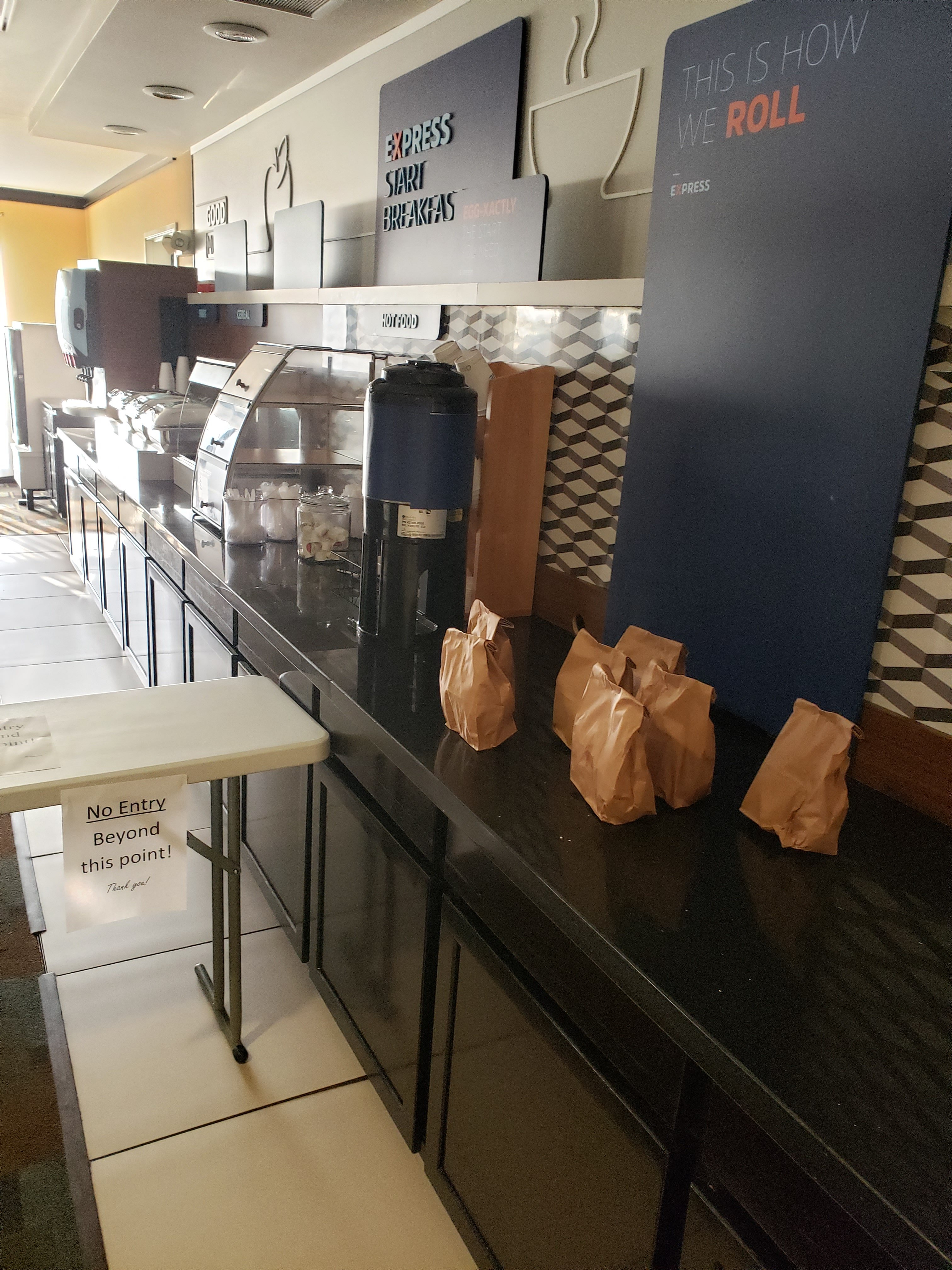 Holiday Inn Express & Suites Detroit North - Troy By IHG-餐饮