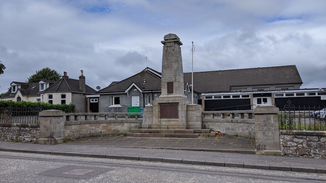 Chryston And District War Memorial景点图片