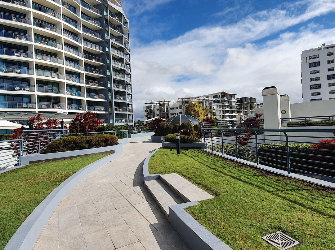 曼特拉莫洛拉巴海滩酒店主图