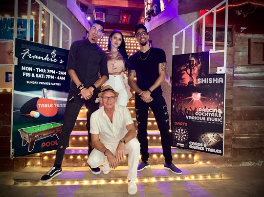 Frankie's Bar-圣塔玛丽亚必去景点