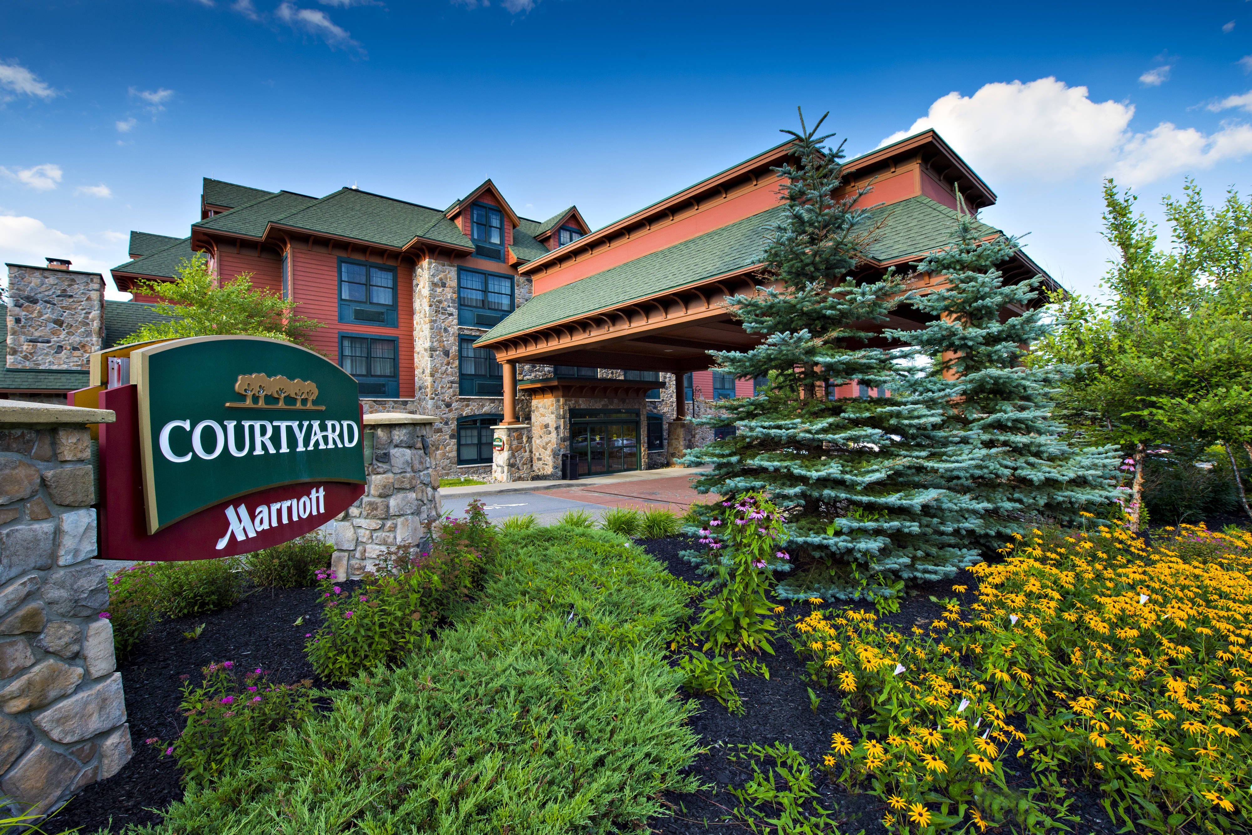 Courtyard Lake Placid-官方