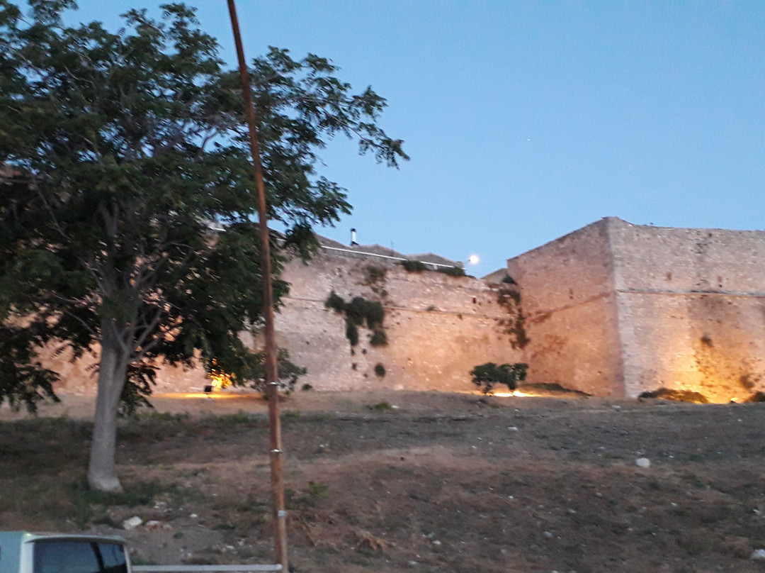 Castello Svevo-维耶斯泰必去景点