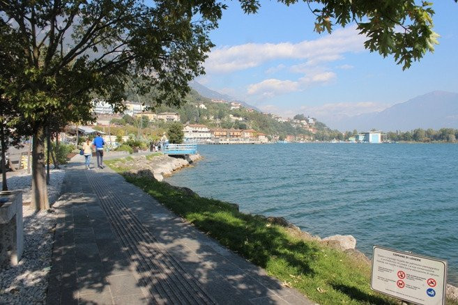 Lungolago Domenico Oprandi景点图片