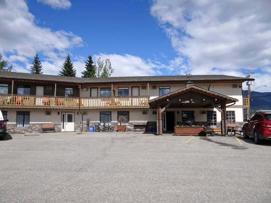 Chalet Continental Motel主图