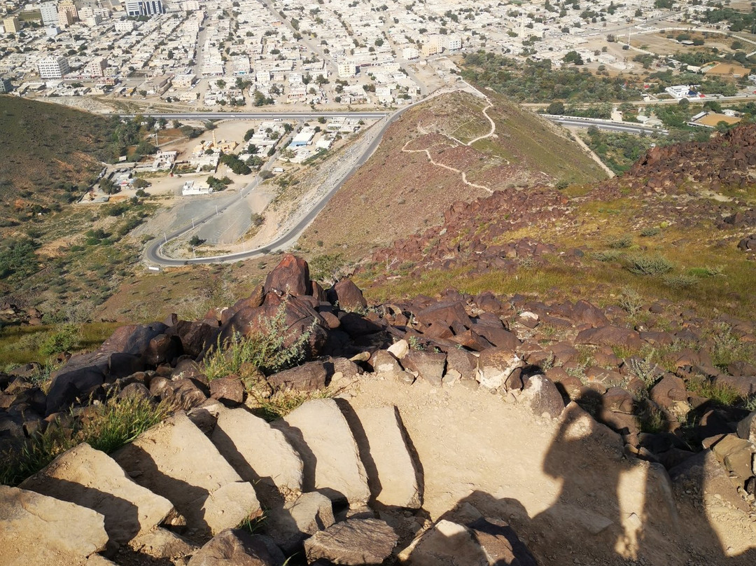 Al Rabi Hiking Trail-Khorfakkan必去景点
