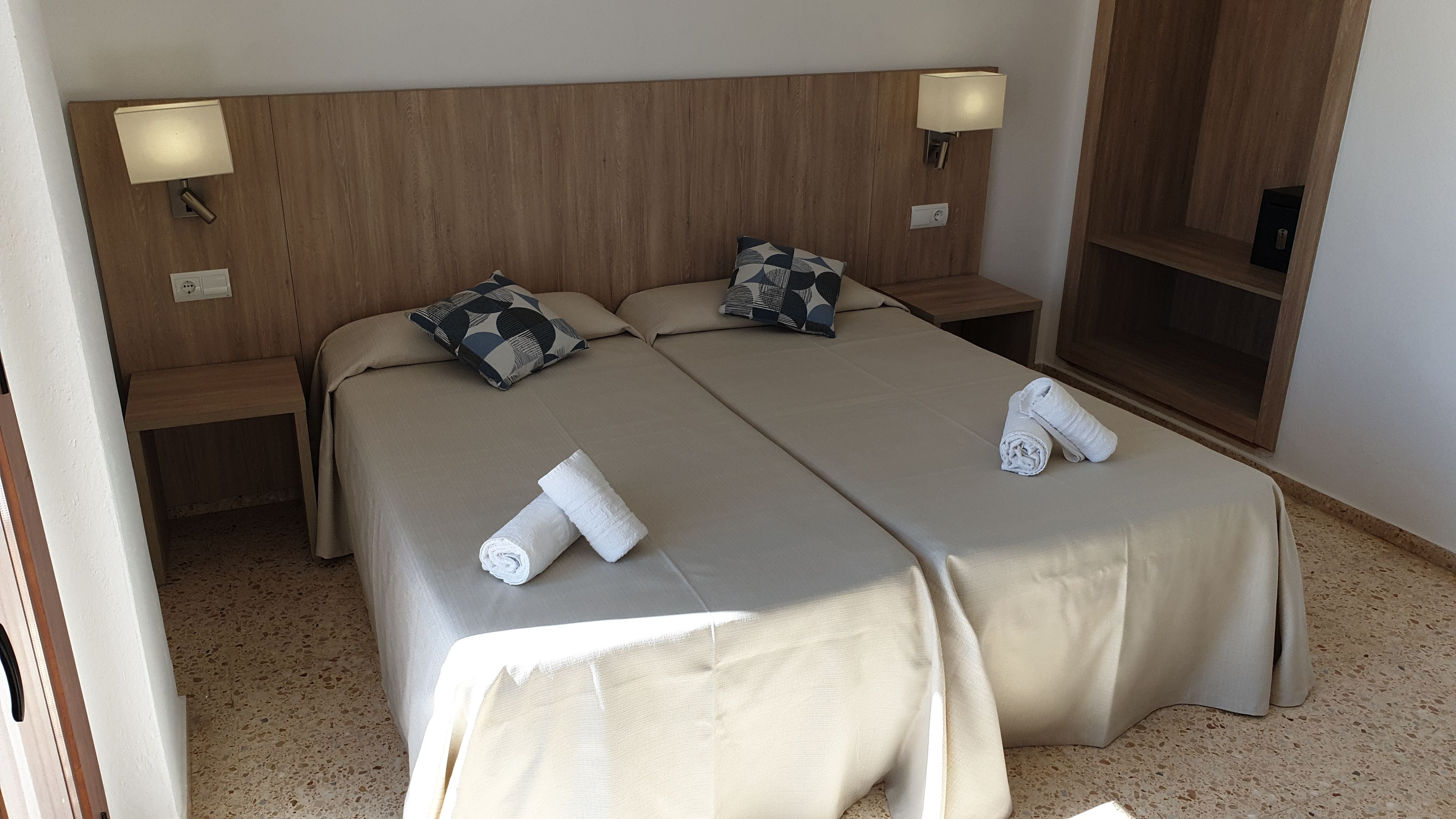 Hostal Mayol-官方