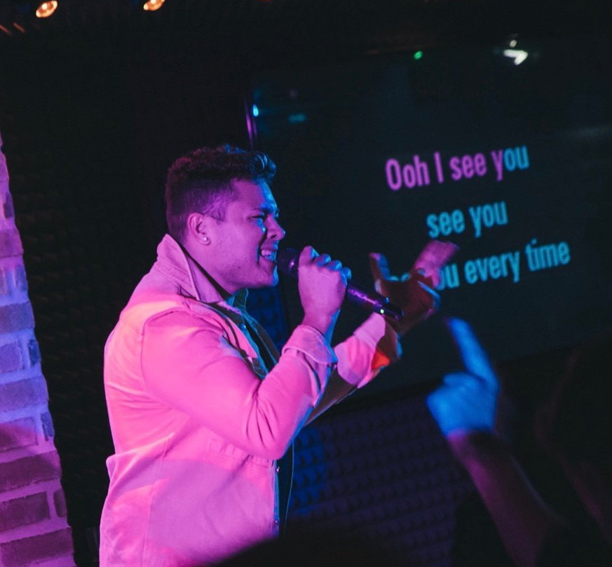 Crystal's Karaoke Puerto Banus景点图片