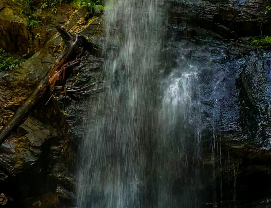 Avocat Waterfall-Blanchisseuse必去景点