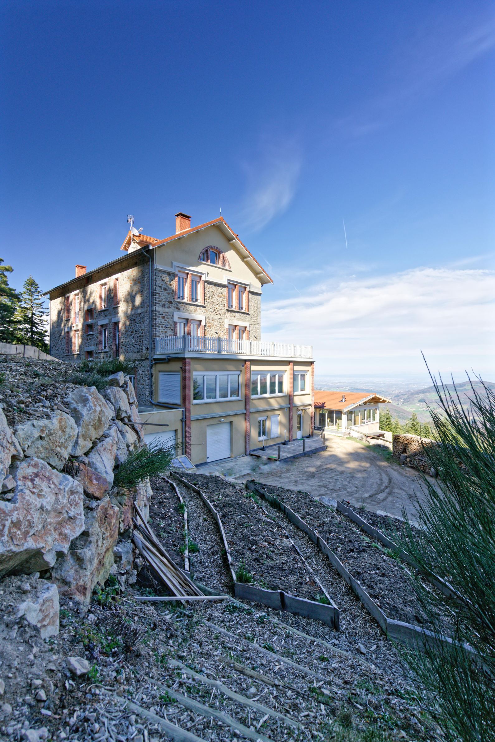 Le Mont Besset-官方