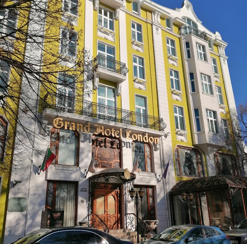 Grand Hotel London主图